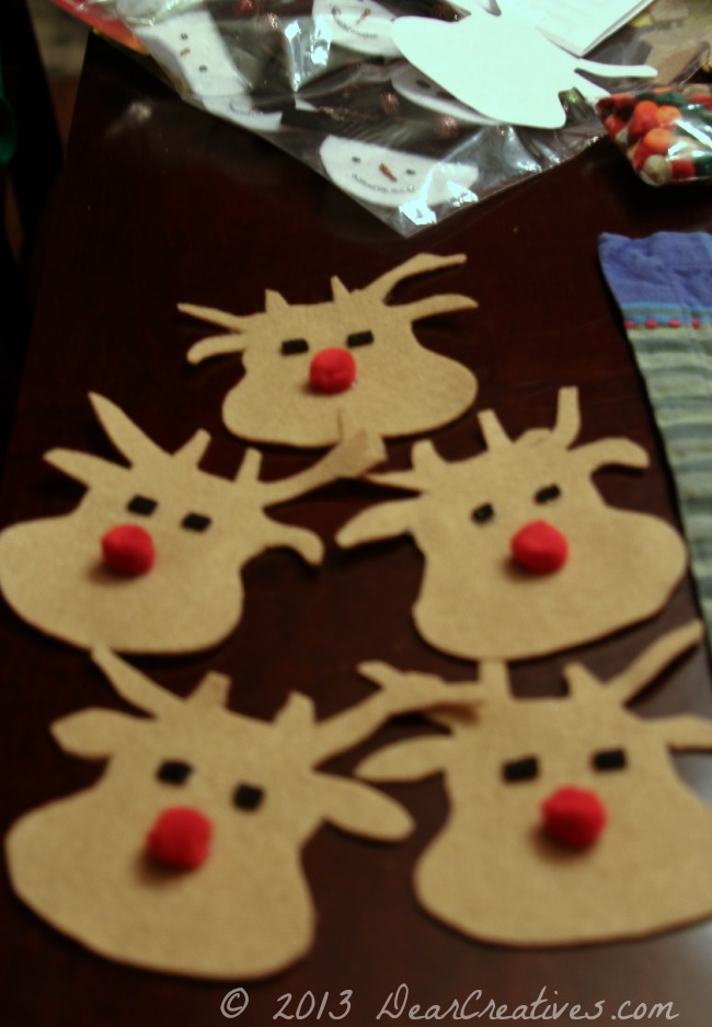 Felt Deer Ornaments_ Felt Crafts _ DearCreatives.com_Theresa Huse 2013-