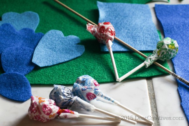 DIY Craft Project Dum Dums flower lollipop step 1 