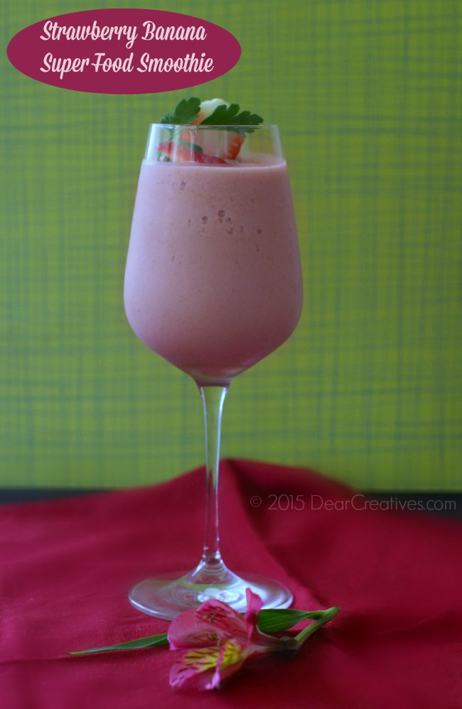 Easy Recipe Ideas | Healthy Smoothie_Strawberry Banana Moringa Smoothie in a glass