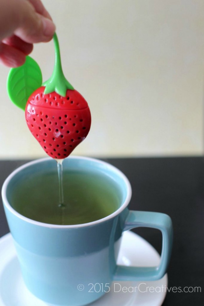 Review| Organic Products |Skinny TeaTox Tea strainer dripping water