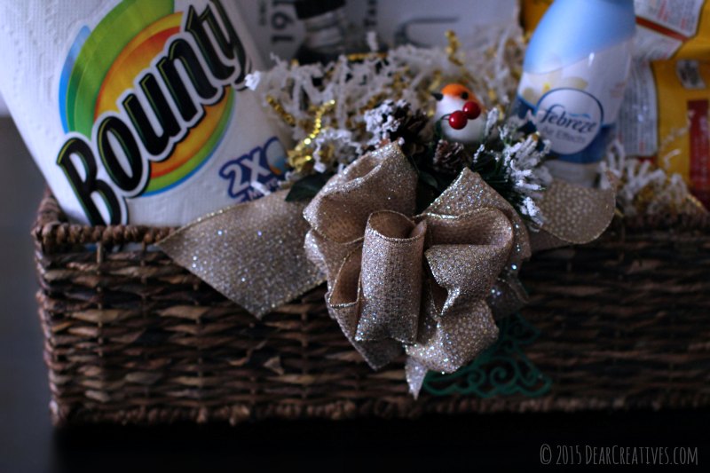 gift basket | close up of gift basket with gift bow