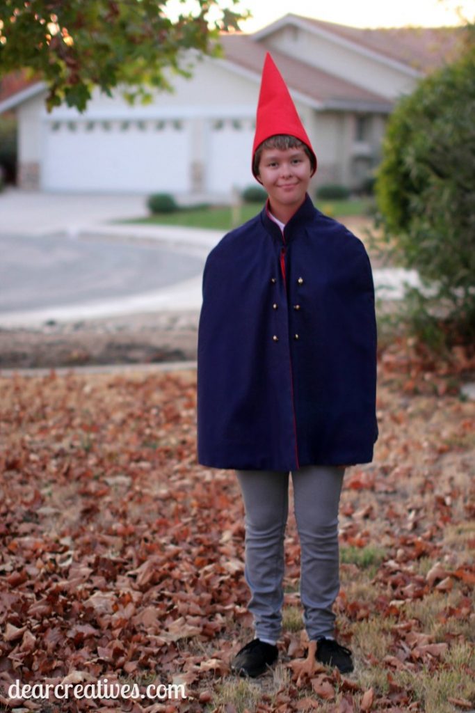 Wirt Costume DIY | Wirt from Over The Garden Wall Costume DIY with sewing and no sew options. Easy to make and a great costume for parties, cosplay and Halloween.