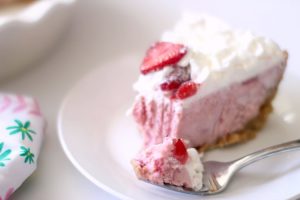 easy strawberry summer pie recipe