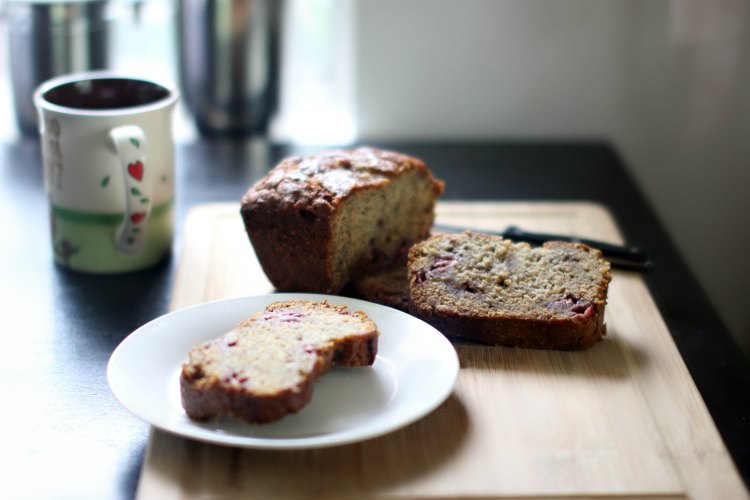 Strawberry Bread Recipe DearCreatives.com Fresh baked homemade strawberry banana bread
