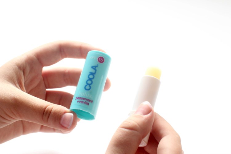 beauty products review Coola SPF 30 Mineral Liplux sunscreen for lips - DearCreatives.com