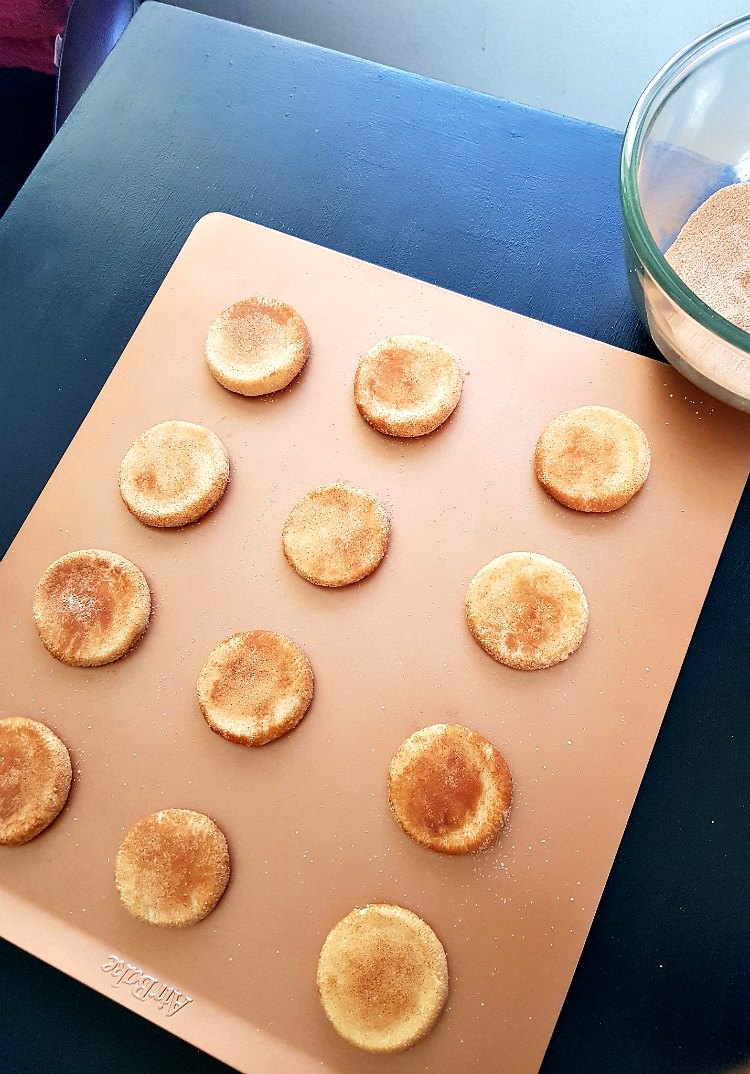 Snickerdoodle Cookies ready to be baked in oven. DearCreatives.com