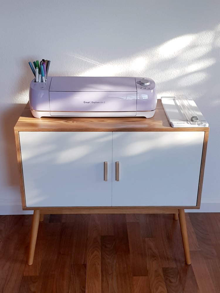 Console Table with plenty of room for office supplies or craft supplies. DearCreative.com