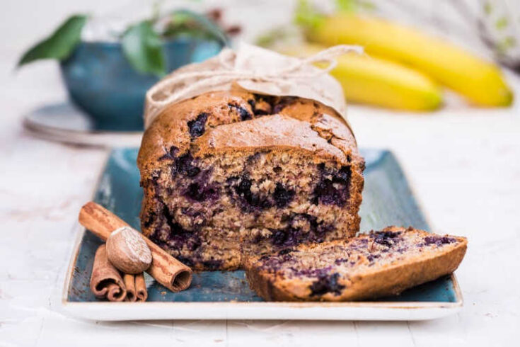 Blueberry Banana Bread - DearCreatives.com