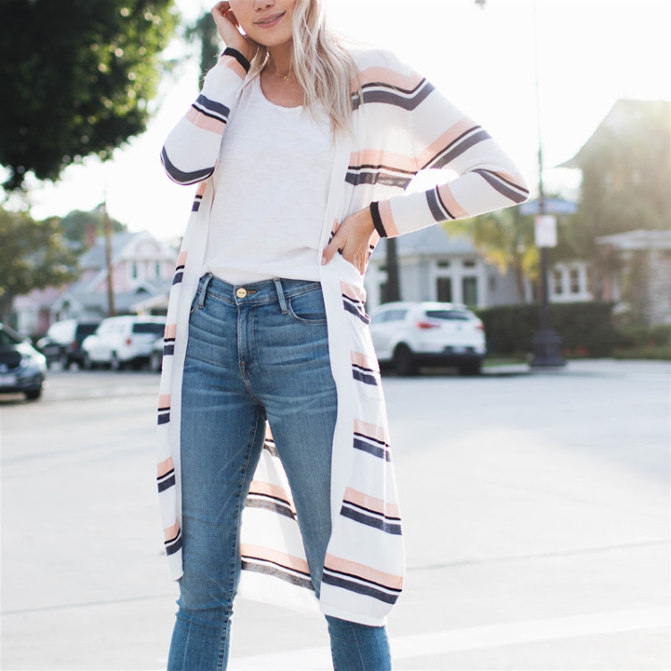 How to dress up your jeans and tees_ long striped cardigan sweater paired with a tee shirt and jeans. spring outfit ideas DearCreatives.com #striped cardigan #longcardigan #cardigansforspring