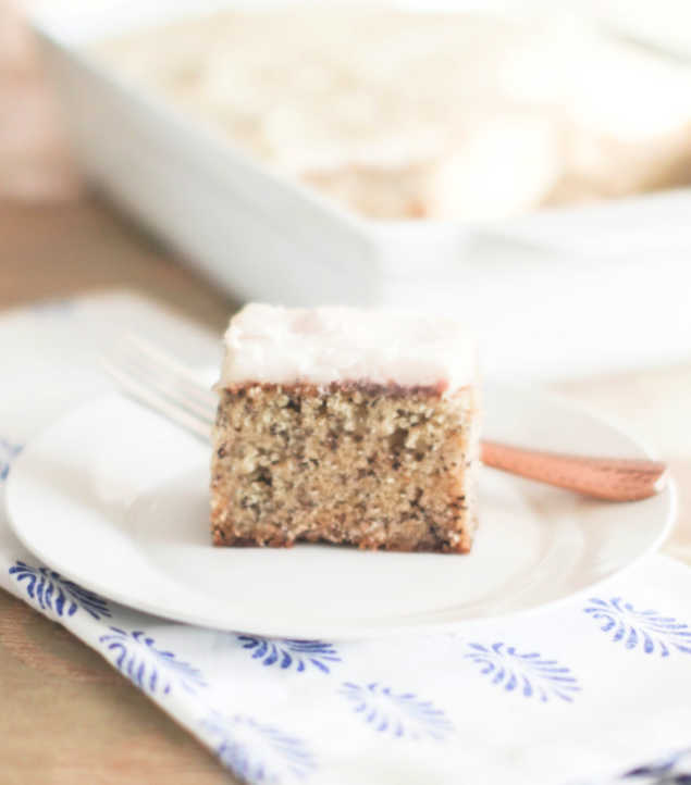 banana cake © DearCreatives.com