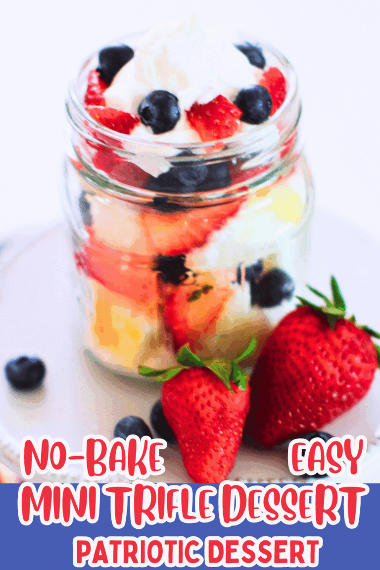 Patriotic Dessert in a jar: Red, white, and blue dessert. Mini trifle dessert is a no-bake, easy dessert for spring, summer, and patriotic celebrations. Click over to see how quick and easy this is to make! DearCreatives.com