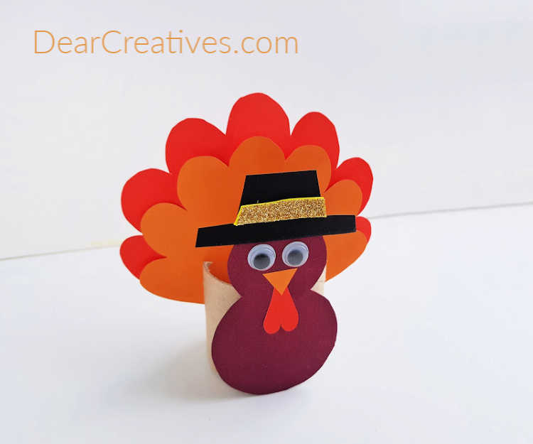 step (6) of the the turkey craft. Grab the turkey template and instructions at DearCreatives.com 