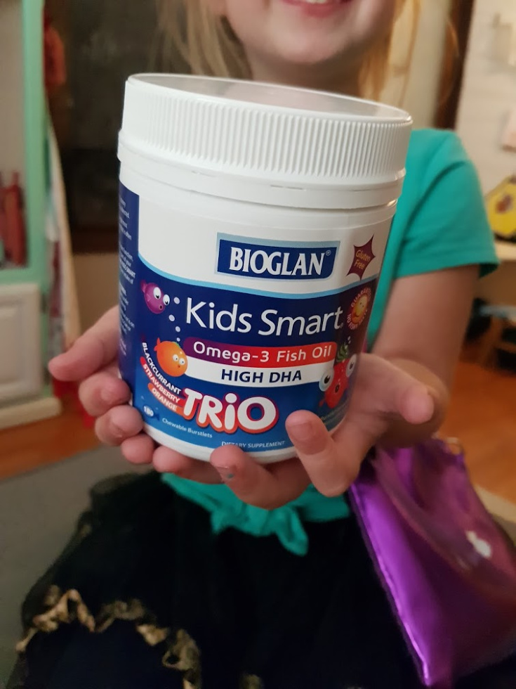 Fish Oil For Kids - What are the benefits of giving fish oil to kids...Kids Smart Fish Oil Review fish oil supplement chewables for kids. Plus how these can supplement your child's diet.- DearCreatives.com
