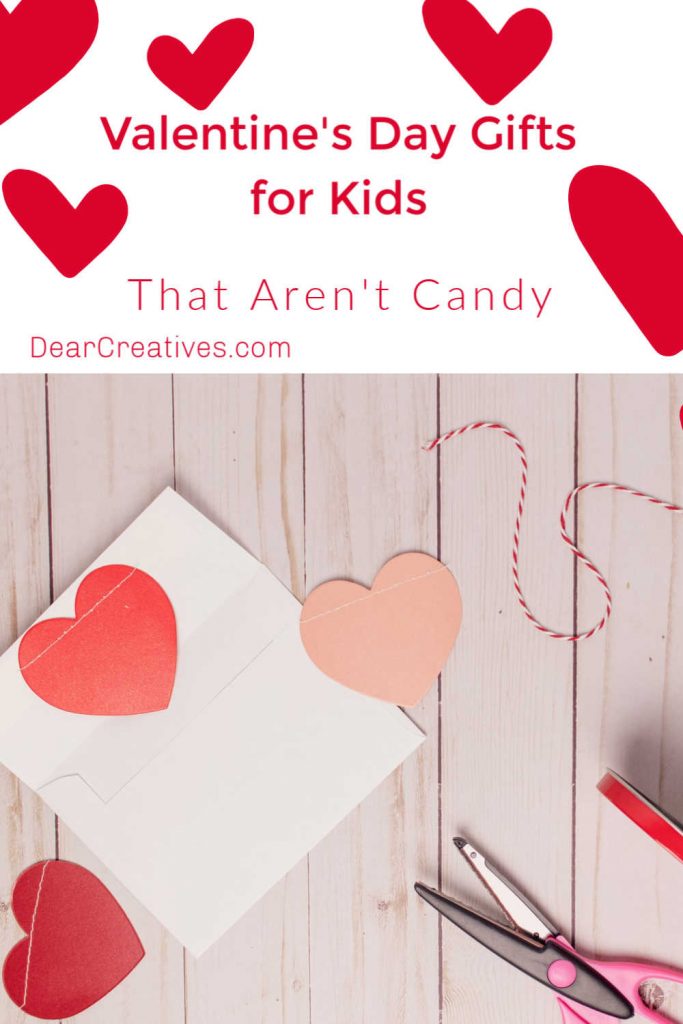 Valentine's Day Gifts For Kids - These are cute gift ideas for kids and toddlers for Valentine's Day. Even good for last minute gifts! DearCreatives.com