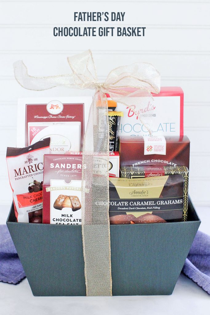 Father's Day Gift Baskets - Gift basket filled with chocolates are just one of the selections for Father's Day gifts. Gift ideas for Father's Day © DearCreatives.com