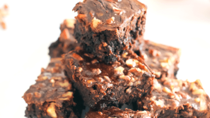 Pumpkin Brownies With Chopped Pecans - Delicious, fudgy and easy to make. Grab this easy dessert recipe at DearCreatives.com