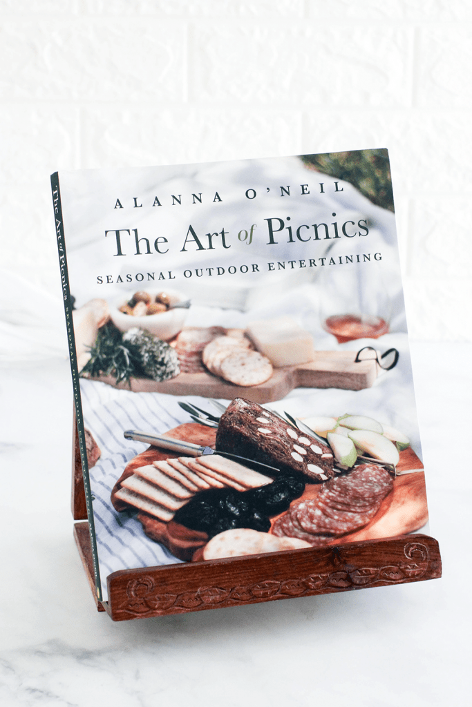 The Art of Picnics - Cookbook Review - Ideas for picnics and recipes. Enjoy getting outdoors, good food and recipes, plus entertaining. Find out more at © DearCreatives.com