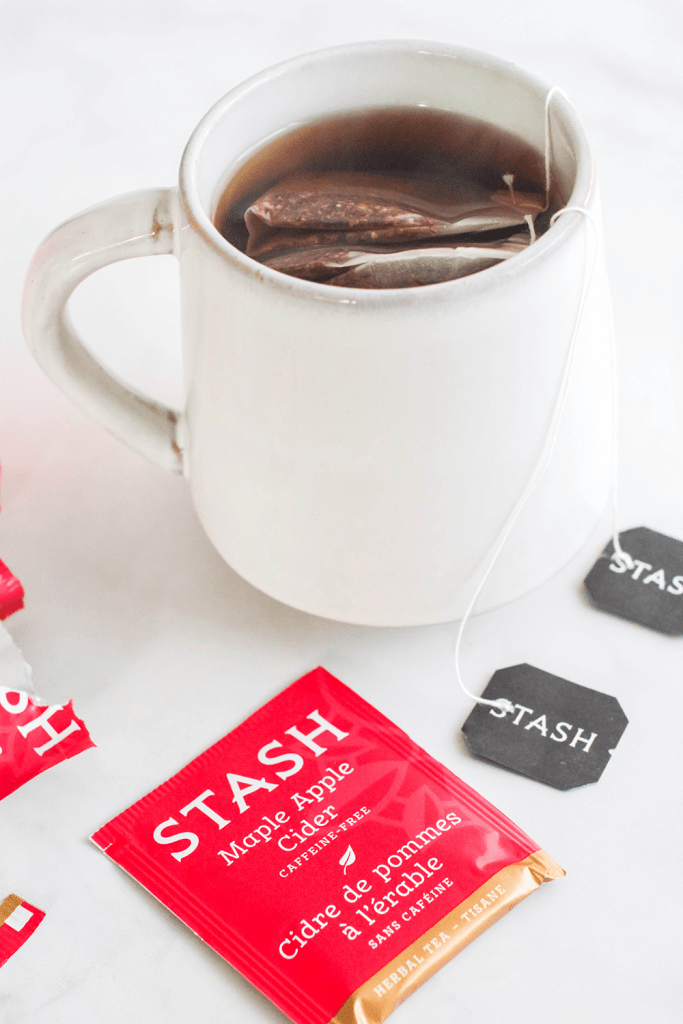 steeping tea in a cup © DearCreatives.com