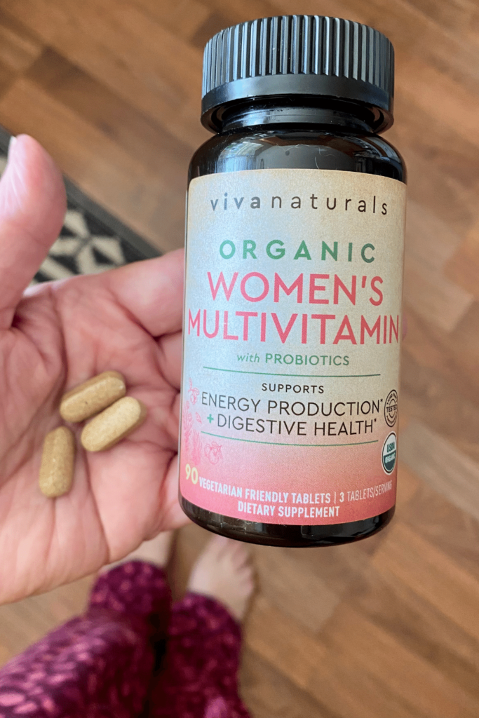 Organic Women's Multivitamin - Are you looking for a good women's multivitamin - Find out about this new organic women's multivitamin from viva naturals. Self care printable for free! DearCreatives.com