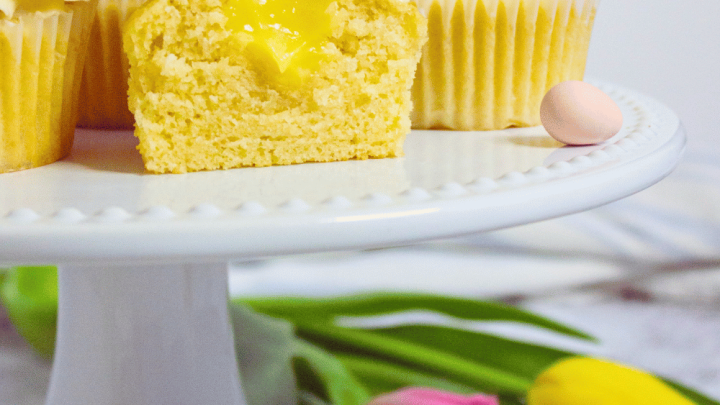 Lemon Curd Cupcakes Vanilla cupcakes with lemon curd filling. An easy recipe with homemade cupcakes and lemon curd. Get the recipe at DearCreatives.com
