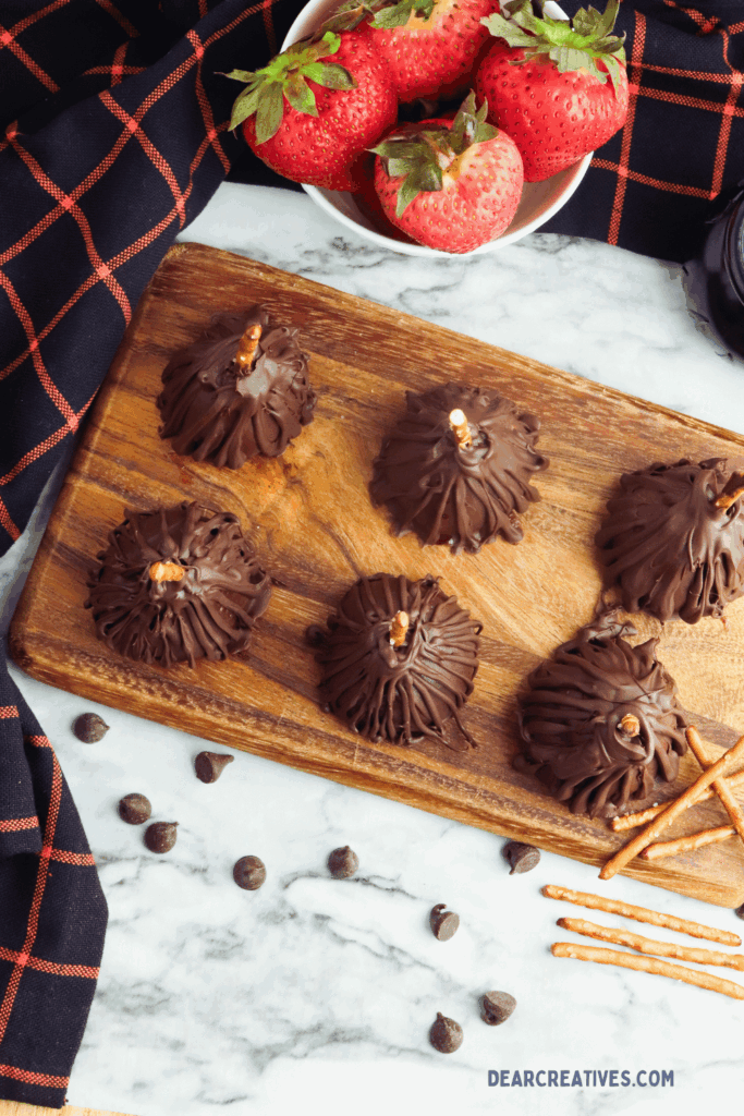 Halloween Chocolate Covered Strawberries Witch Broom Strawberries No-bake, easy, dessert, Halloween treat idea. DearCreatives.com