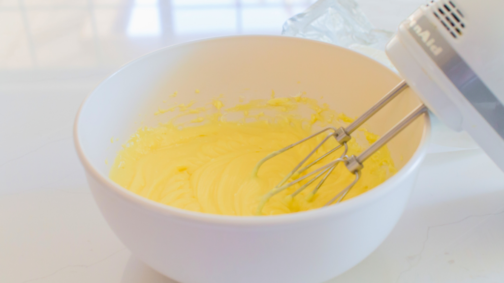 Photo of Instant Jello pudding and softened cream cheese be mixed with a hand mixer